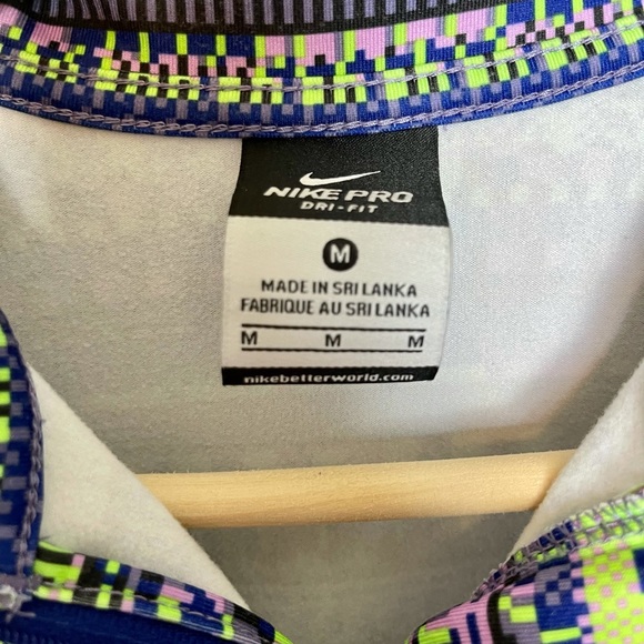 Nike Pro Dri-FIT hyperwarm 1/2 zip pullover Medium - Picture 6 of 8